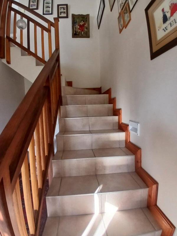 4 Bedroom Property for Sale in Fraaiuitsig Western Cape